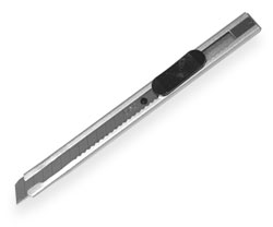 Ніж технічний висувний 9мм Deli-2053 [металева ручка]